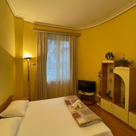 The English Guest House روس المظهر الخارجي الصورة