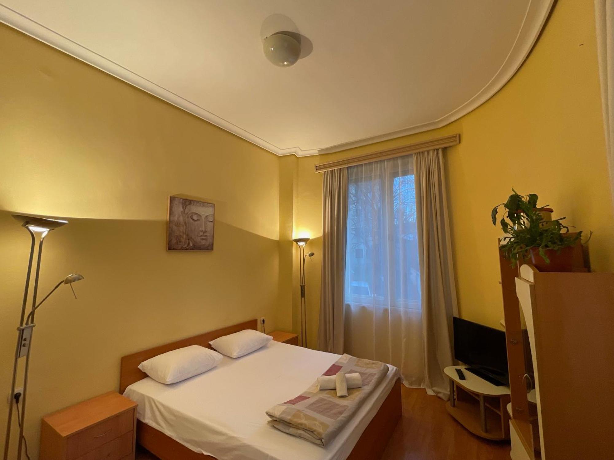 The English Guest House روس المظهر الخارجي الصورة