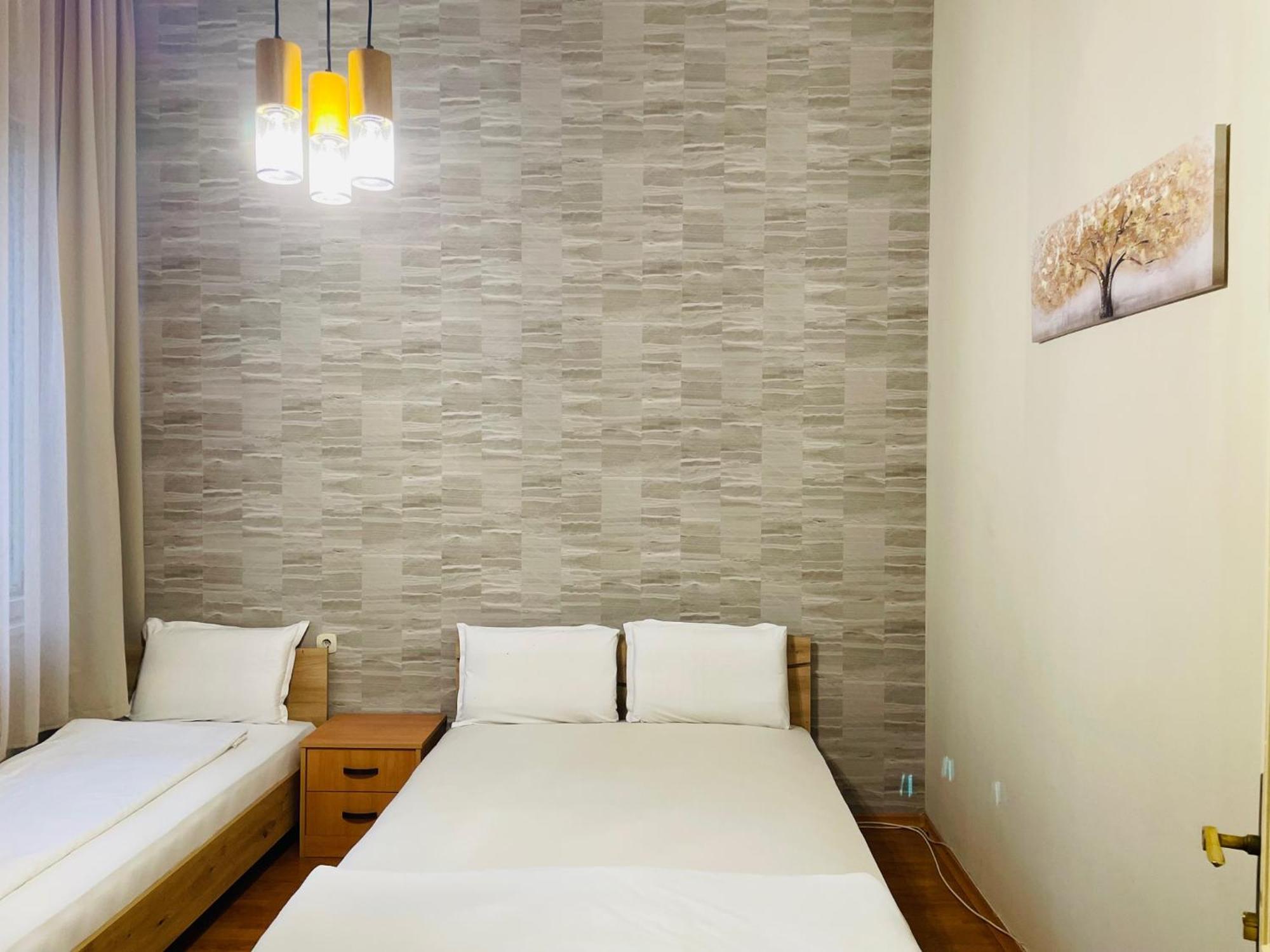 The English Guest House روس المظهر الخارجي الصورة