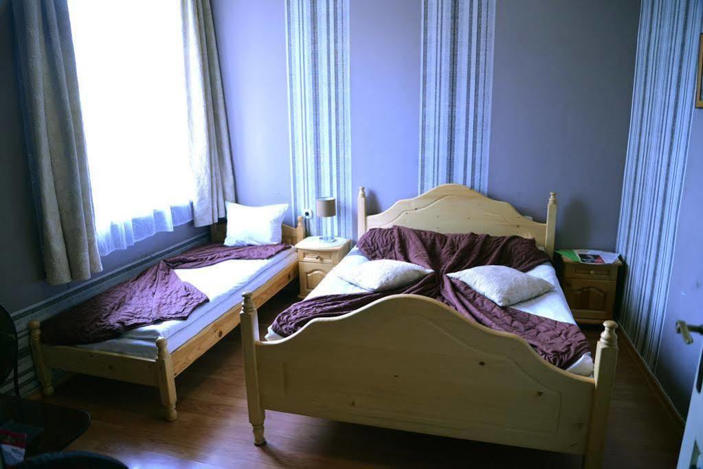 The English Guest House روس المظهر الخارجي الصورة